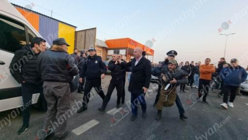 article-image
